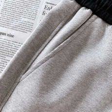 Maison Margiela MM6 马丁马吉拉 2026FW早秋新品 时尚休闲直筒裤👖斜纹针织混纺面料质感出众,厚实 Maison Margiela MM6 马丁马吉拉 2026FW早秋新品 时尚休闲直筒裤👖斜纹针织混纺面料质感出众,厚实