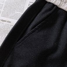 Maison Margiela MM6 马丁马吉拉 2026FW早秋新品 时尚休闲直筒裤👖斜纹针织混纺面料质感出众,厚实 Maison Margiela MM6 马丁马吉拉 2026FW早秋新品 时尚休闲直筒裤👖斜纹针织混纺面料质感出众,厚实