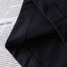 Moncler 蒙口 2026FW早秋新品 艺术徽章短袖T恤🥼高克重精梳棉面料,上手质感十足,透气亲肤上身垂顺挺括。胸 Moncler 蒙口 2026FW早秋新品 艺术徽章短袖T恤🥼高克重精梳棉面料,上手质感十足,透气亲肤上身垂顺挺括。胸