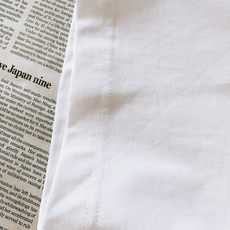 Dior Homme 迪奥·桀傲 2026SS春夏新品 经典小蜜蜂刺绣短袖T恤👕胸前红色蜜蜂CD刺绣,辨识度十足。高支 Dior Homme 迪奥·桀傲 2026SS春夏新品 经典小蜜蜂刺绣短袖T恤👕胸前红色蜜蜂CD刺绣,辨识度十足。高支