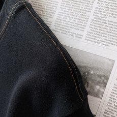 Fendi 芬迪 2026FW早秋新品 轻奢打底T恤👕高克重精梳针织面料,上身垂顺挺括,亲肤透气不易变形。胸口经典双F Fendi 芬迪 2026FW早秋新品 轻奢打底T恤👕高克重精梳针织面料,上身垂顺挺括,亲肤透气不易变形。胸口经典双F