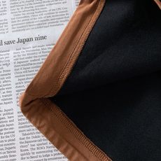 Fendi 芬迪 2026FW早秋新品 轻奢打底T恤👕高克重精梳针织面料,上身垂顺挺括,亲肤透气不易变形。胸口经典双F Fendi 芬迪 2026FW早秋新品 轻奢打底T恤👕高克重精梳针织面料,上身垂顺挺括,亲肤透气不易变形。胸口经典双F