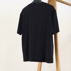 Celine 赛琳 2026FW早秋新品 凯旋门刺绣基础短袖T恤👕重磅高支棉面料,软糯亲肤垂感十足,上身不闷不塌。胸前 Celine 赛琳 2026FW早秋新品 凯旋门刺绣基础短袖T恤👕重磅高支棉面料,软糯亲肤垂感十足,上身不闷不塌。胸前