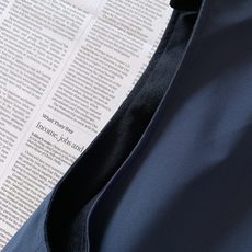 LoroPiana L.P FW早秋新品 Loro Piana双面穿马甲🎽 甄选高端双料织造,一面细腻针织亲肤柔和,另 LoroPiana L.P FW早秋新品 Loro Piana双面穿马甲🎽 甄选高端双料织造,一面细腻针织亲肤柔和,另