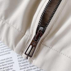 LoroPiana L.P FW早秋新品 Loro Piana双面穿马甲🎽 甄选高端双料织造,一面细腻针织亲肤柔和,另 LoroPiana L.P FW早秋新品 Loro Piana双面穿马甲🎽 甄选高端双料织造,一面细腻针织亲肤柔和,另