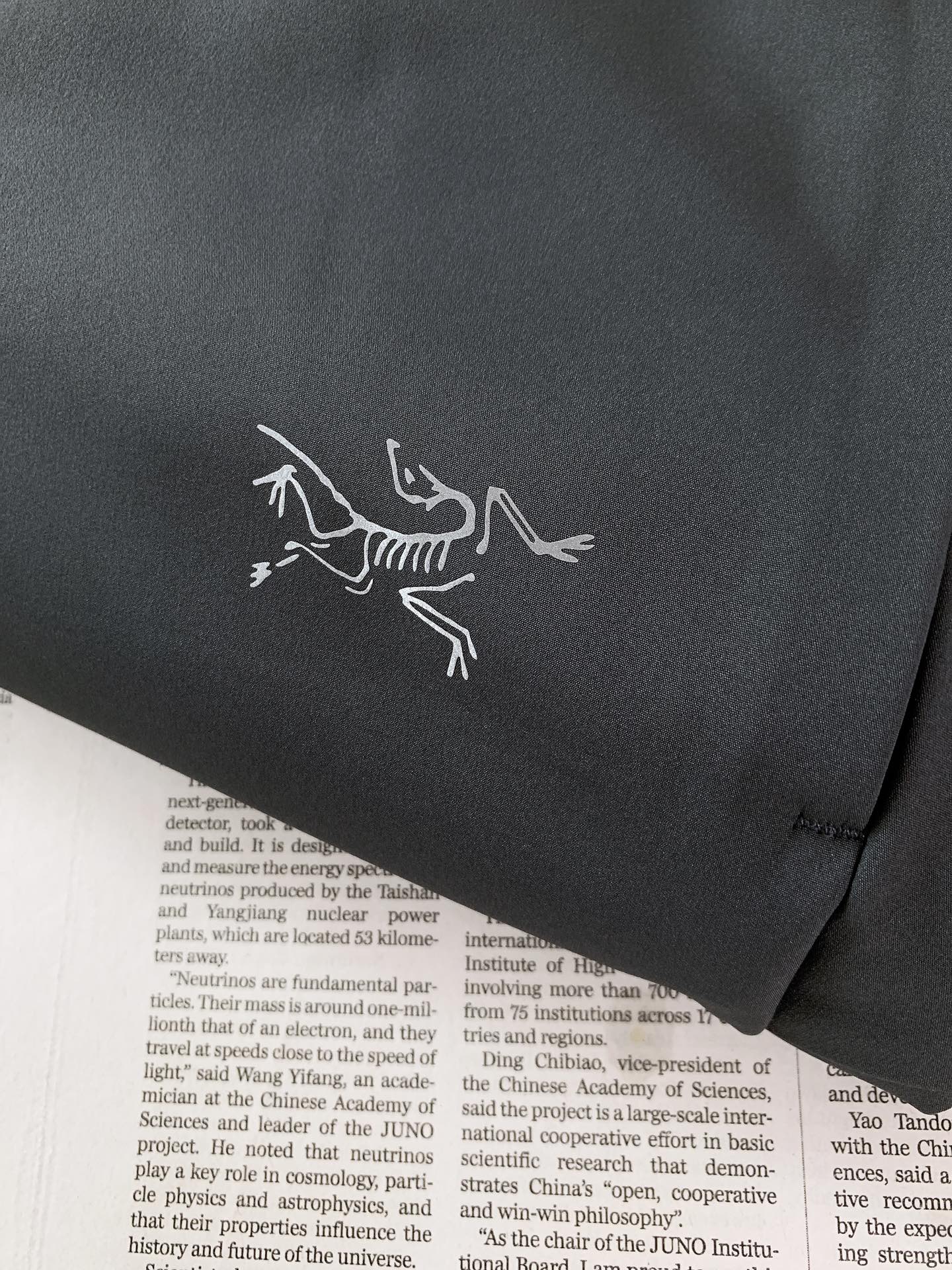 ARCTERYX 始祖鸟 2026FW早秋新品 机能加绒休闲裤👖复合三防面料,外层防泼耐磨,内里薄绒锁温,秋冬穿舒适不臃 ARCTERYX 始祖鸟 2026FW早秋新品 机能加绒休闲裤👖复合三防面料,外层防泼耐磨,内里薄绒锁温,秋冬穿舒适不臃