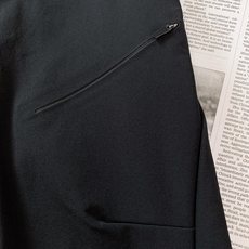 DESCENTE 迪桑特 2026FW早秋新品 机能休闲裤👖高弹速干机能面料,顺滑抗皱,透气不闷还带有防泼水面料特性。 DESCENTE 迪桑特 2026FW早秋新品 机能休闲裤👖高弹速干机能面料,顺滑抗皱,透气不闷还带有防泼水面料特性。