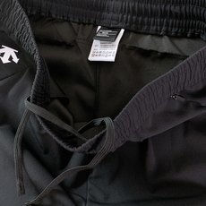 DESCENTE 迪桑特 2026FW早秋新品 机能休闲裤👖高弹速干机能面料,顺滑抗皱,透气不闷还带有防泼水面料特性。 DESCENTE 迪桑特 2026FW早秋新品 机能休闲裤👖高弹速干机能面料,顺滑抗皱,透气不闷还带有防泼水面料特性。
