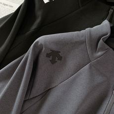 DESCENTE 迪桑特 2026FW早秋新品 半拉链立领功能长袖🥼专业运动机能面料,透气速干高弹力,大幅度运动毫无拘 DESCENTE 迪桑特 2026FW早秋新品 半拉链立领功能长袖🥼专业运动机能面料,透气速干高弹力,大幅度运动毫无拘
