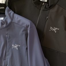 ARCTERYX 始祖鸟 2026FW早秋新品 半拉链立领机能长袖🥼拼接设计很有看点,肩部竖纹弹力面料搭配衣身速干机能料 ARCTERYX 始祖鸟 2026FW早秋新品 半拉链立领机能长袖🥼拼接设计很有看点,肩部竖纹弹力面料搭配衣身速干机能料