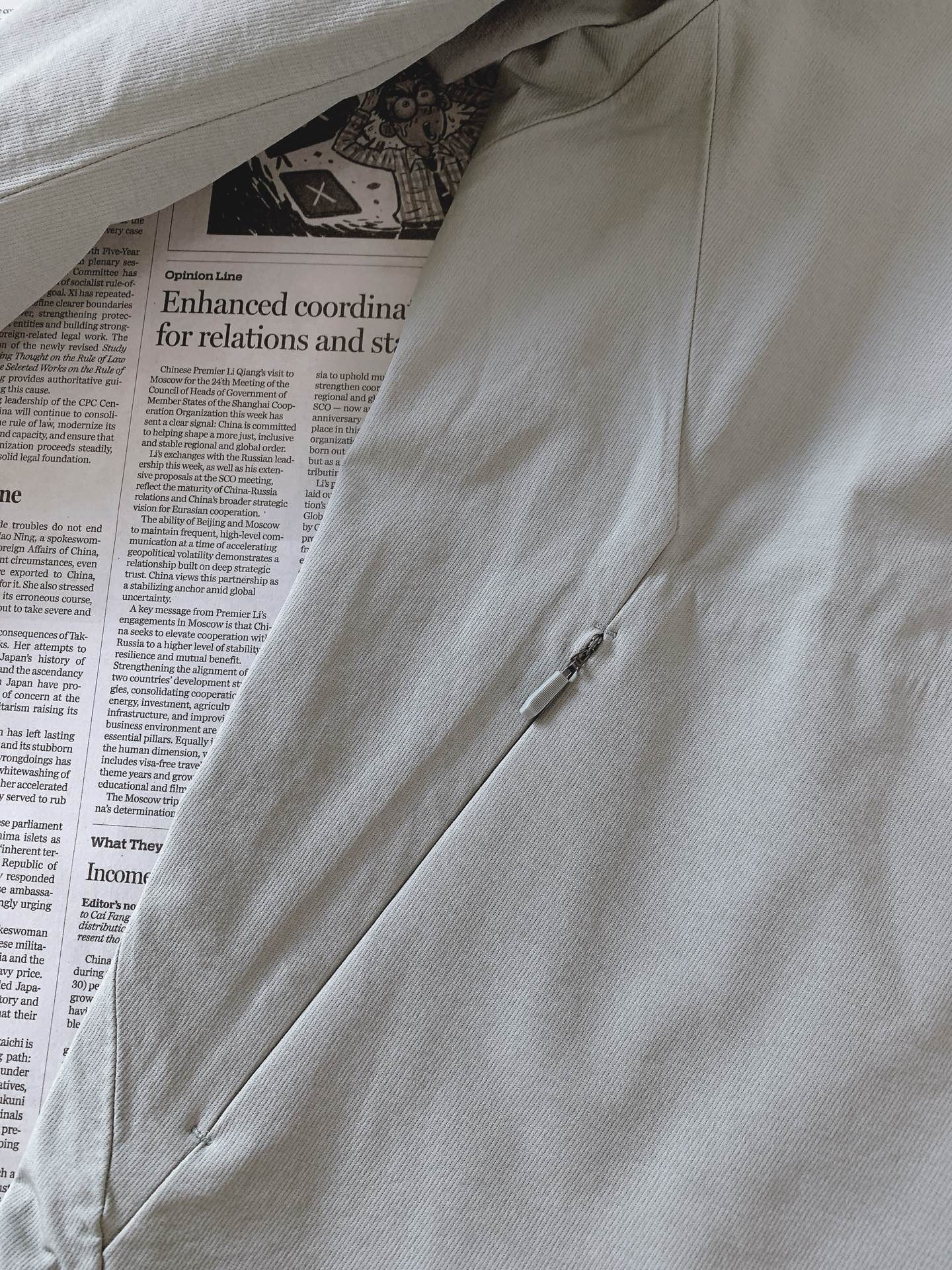 ARCTERYX 始祖鸟 2026FW早秋新品 连帽硬壳冲锋衣,专业级机能面料,防水透气耐磨。立体连帽带可调节抽绳,撞色 ARCTERYX 始祖鸟 2026FW早秋新品 连帽硬壳冲锋衣,专业级机能面料,防水透气耐磨。立体连帽带可调节抽绳,撞色