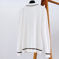 LoroPiana L.P FW早秋新品 半拉链Polo针织衫,意式轻奢质感单品!精选长绒棉针织料子,手感软糯细腻,上 LoroPiana L.P FW早秋新品 半拉链Polo针织衫,意式轻奢质感单品!精选长绒棉针织料子,手感软糯细腻,上