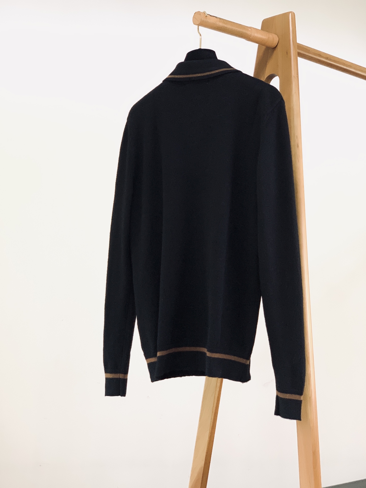 LoroPiana L.P FW早秋新品  半拉链Polo针织衫，意式轻奢质感单品！精选长绒棉针织料子，手感软糯细腻，上