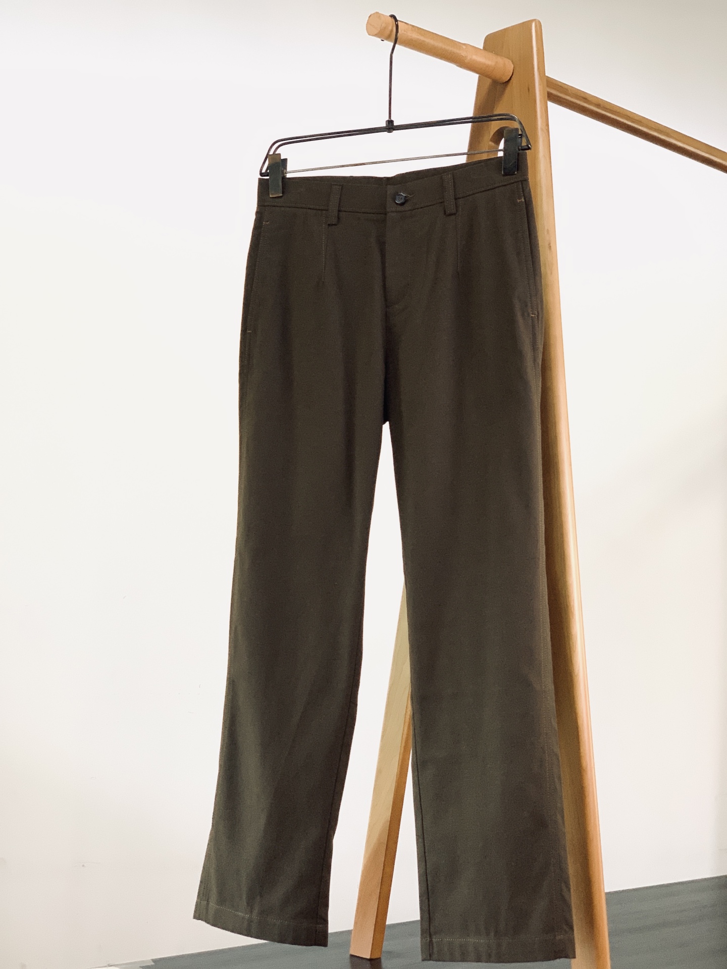LoroPiana L.P FW早秋新品 时尚休闲长裤👖意式低调天花板!精选混纺肌理面料,手感细腻扎实,垂感好不易褶皱 LoroPiana L.P FW早秋新品 时尚休闲长裤👖意式低调天花板!精选混纺肌理面料,手感细腻扎实,垂感好不易褶皱