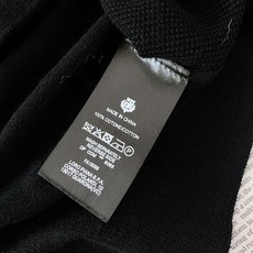 LoroPiana L.P FW早秋新品 长袖针织Polo衫,意式低调绅士单品。精选全棉精细针织面料,肌理细腻柔软,上 LoroPiana L.P FW早秋新品 长袖针织Polo衫,意式低调绅士单品。精选全棉精细针织面料,肌理细腻柔软,上