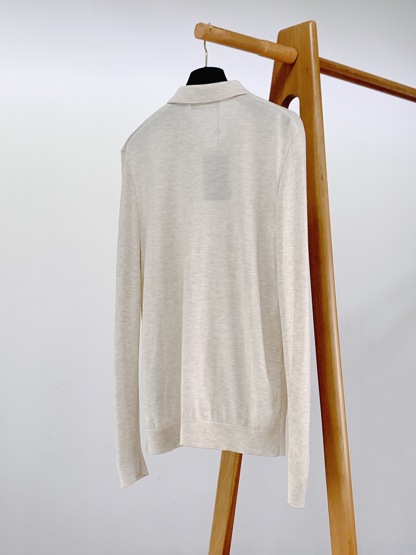 LoroPiana L.P FW早秋新品  长袖针织Polo衫，意式低调绅士单品。精选全棉精细针织面料，肌理细腻柔软，上