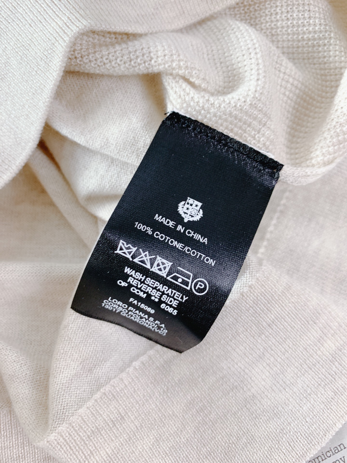 LoroPiana L.P FW早秋新品  长袖针织Polo衫，意式低调绅士单品。精选全棉精细针织面料，肌理细腻柔软，上
