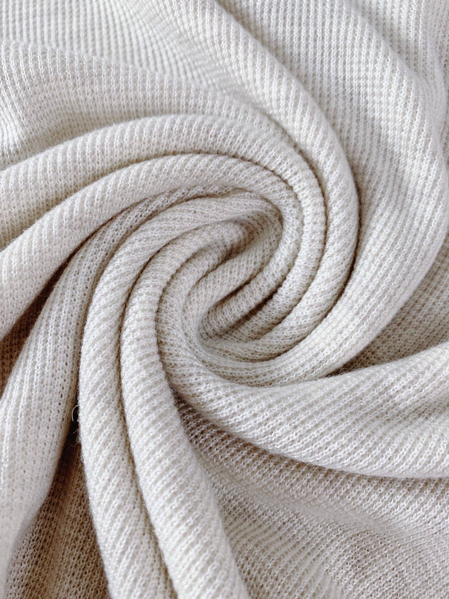 LoroPiana L.P FW早秋新品  长袖针织Polo衫，意式低调绅士单品。精选全棉精细针织面料，肌理细腻柔软，上