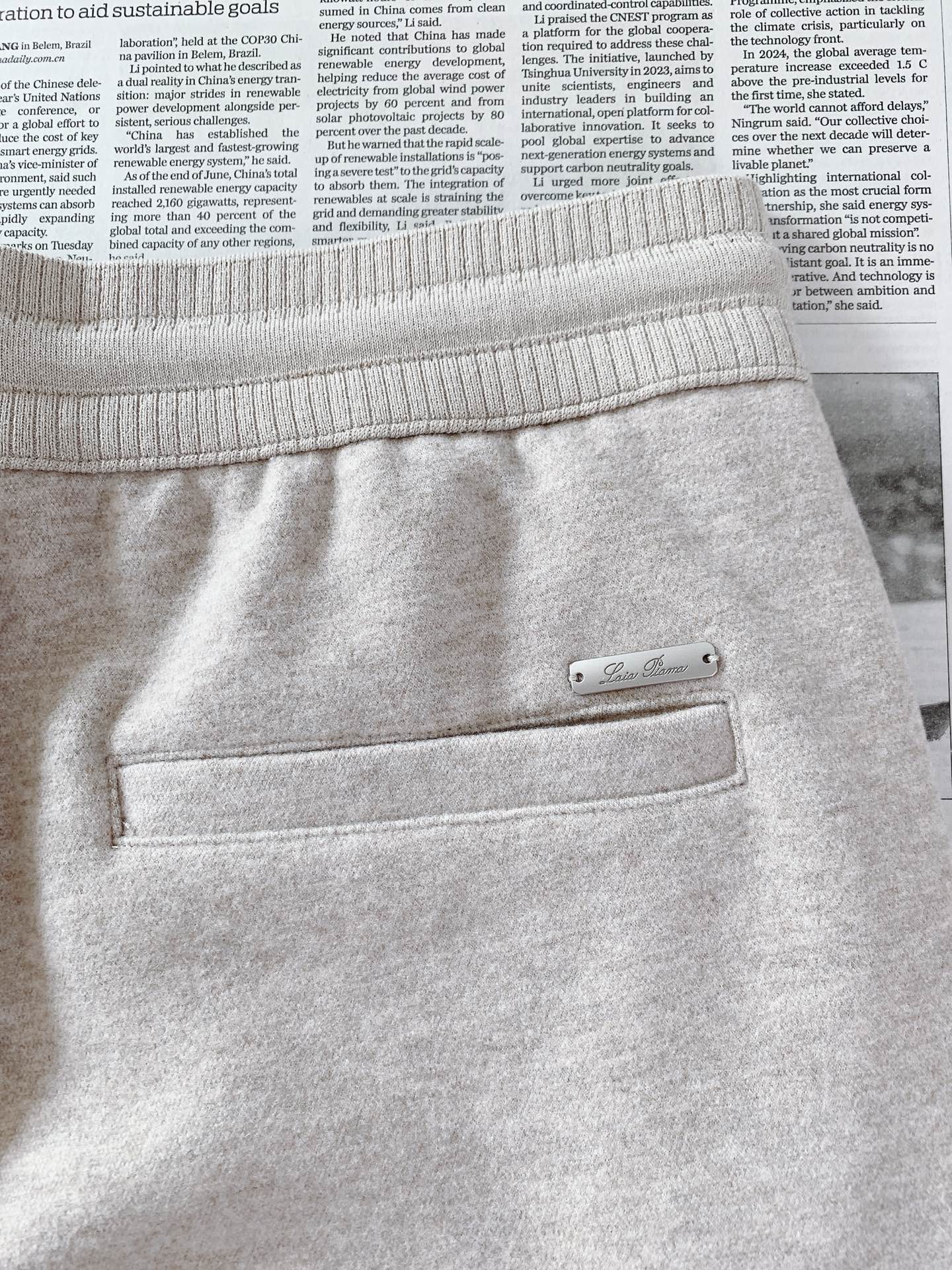 LoroPiana L.P FW早秋新品  羊毛混纺休闲直筒裤👖意式轻奢标杆款。面料软糯垂顺，自带高级哑光肌理，抗皱好打