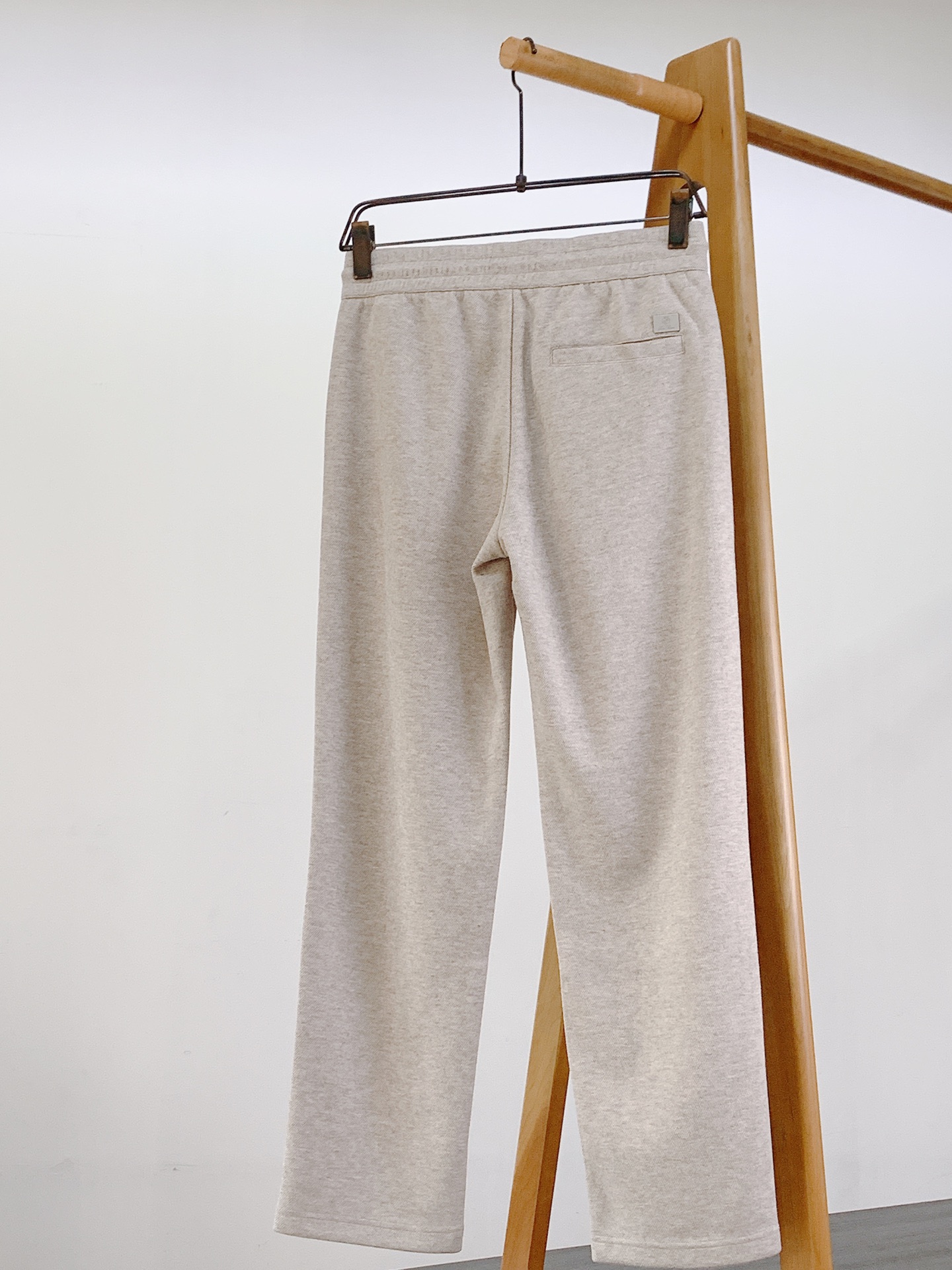 LoroPiana L.P FW早秋新品  Loro Piana重磅休闲直筒裤，意式轻奢的质感体现！精选高端混纺针织料子