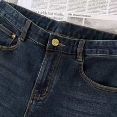 LouisVuitton 路易威登 2026FW早秋新品 复古马车印花牛仔裤👖重磅水洗牛仔面料,自带高级做旧色泽。经典五 LouisVuitton 路易威登 2026FW早秋新品 复古马车印花牛仔裤👖重磅水洗牛仔面料,自带高级做旧色泽。经典五