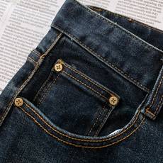 LouisVuitton 路易威登 2026FW早秋新品 复古马车印花牛仔裤👖重磅水洗牛仔面料,自带高级做旧色泽。经典五 LouisVuitton 路易威登 2026FW早秋新品 复古马车印花牛仔裤👖重磅水洗牛仔面料,自带高级做旧色泽。经典五
