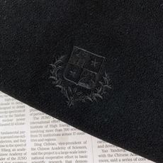 LoroPiana L.P FW早秋新品 立领拉链套装🥼精选棉与天丝混纺面料,肌理细腻柔和,触感温润亲肤,自带低调哑光质 LoroPiana L.P FW早秋新品 立领拉链套装🥼精选棉与天丝混纺面料,肌理细腻柔和,触感温润亲肤,自带低调哑光质