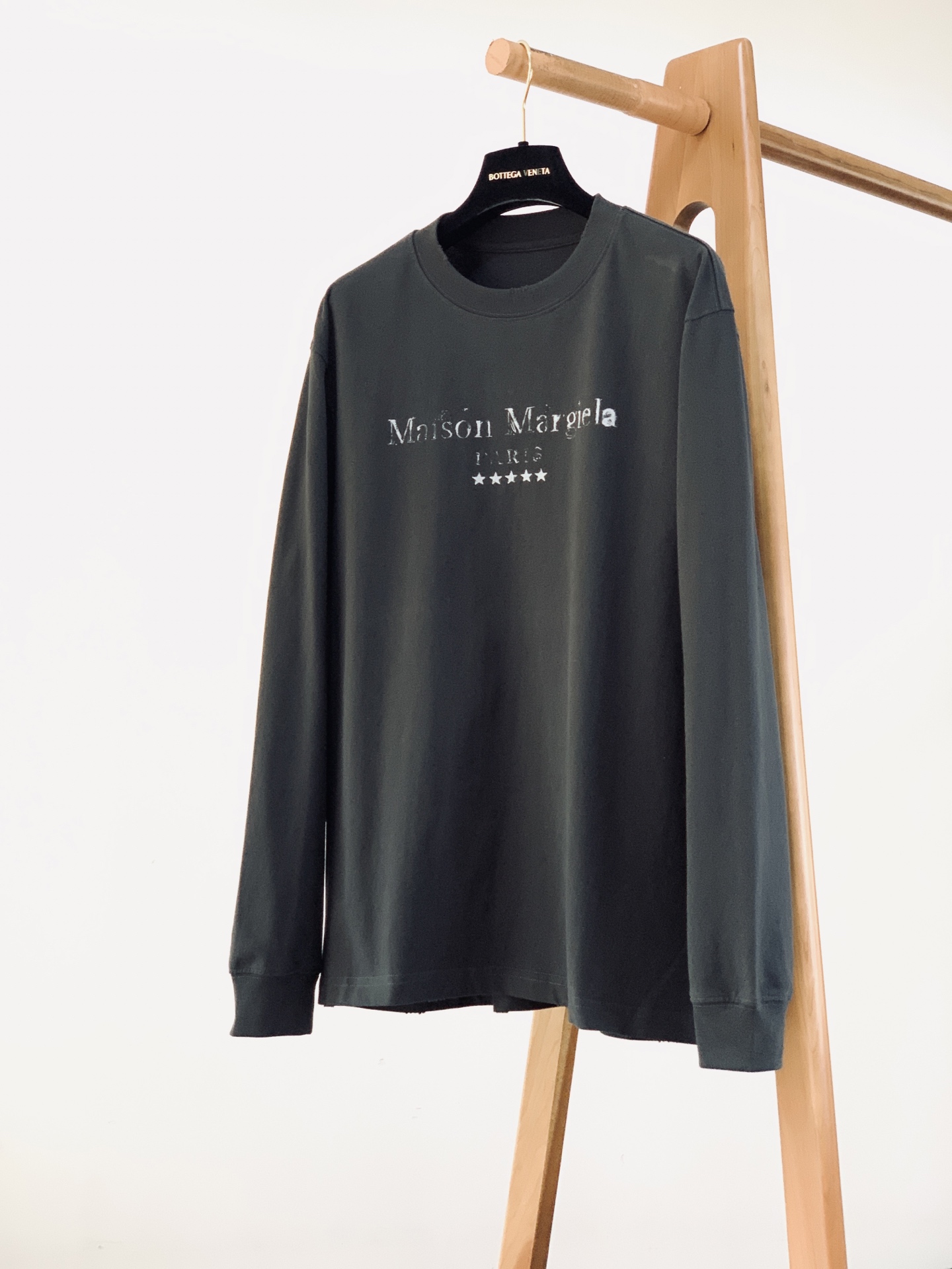 Maison Margiela MM6 马丁马吉拉 2026FW早秋新品 印花长袖打底衫🥼 重磅水洗棉，自带复古做旧质感
