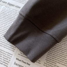 Valentino 华伦天奴 2026FW早秋新品 刺绣柳丁长袖打底衫🥼重磅棉面料,手感细腻扎实,上身垂感很好。经典圆领 Valentino 华伦天奴 2026FW早秋新品 刺绣柳丁长袖打底衫🥼重磅棉面料,手感细腻扎实,上身垂感很好。经典圆领