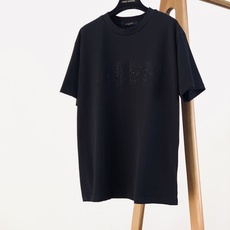 LouisVuitton 路易威登 烫钻短袖T恤👕 甄选高克重精选棉质面料,触感细腻柔软,透气不闷汗,垂坠感优秀,上身挺 LouisVuitton 路易威登 烫钻短袖T恤👕 甄选高克重精选棉质面料,触感细腻柔软,透气不闷汗,垂坠感优秀,上身挺