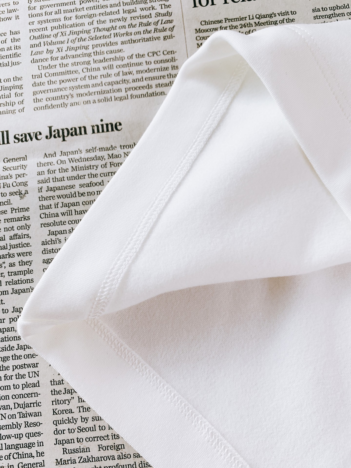 𝐁𝐚𝐥𝐞𝐧𝐜𝐢𝐚𝐠𝐚 巴黎世家 2026FW早秋新品 小高领打底T恤👕 重磅面料扎实有质感,贴身舒适,早秋单穿/秋冬内搭 𝐁𝐚𝐥𝐞𝐧𝐜𝐢𝐚𝐠𝐚 巴黎世家 2026FW早秋新品 小高领打底T恤👕 重磅面料扎实有质感,贴身舒适,早秋单穿/秋冬内搭