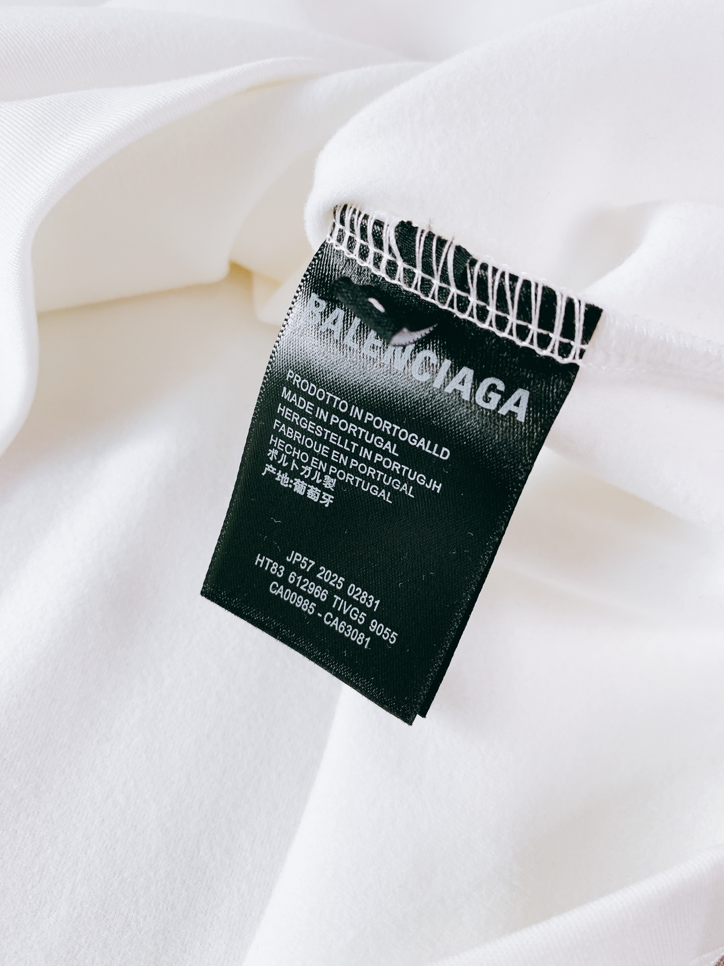 𝐁𝐚𝐥𝐞𝐧𝐜𝐢𝐚𝐠𝐚 巴黎世家 2026FW早秋新品 小高领打底T恤👕 重磅面料扎实有质感,贴身舒适,早秋单穿/秋冬内搭 𝐁𝐚𝐥𝐞𝐧𝐜𝐢𝐚𝐠𝐚 巴黎世家 2026FW早秋新品 小高领打底T恤👕 重磅面料扎实有质感,贴身舒适,早秋单穿/秋冬内搭
