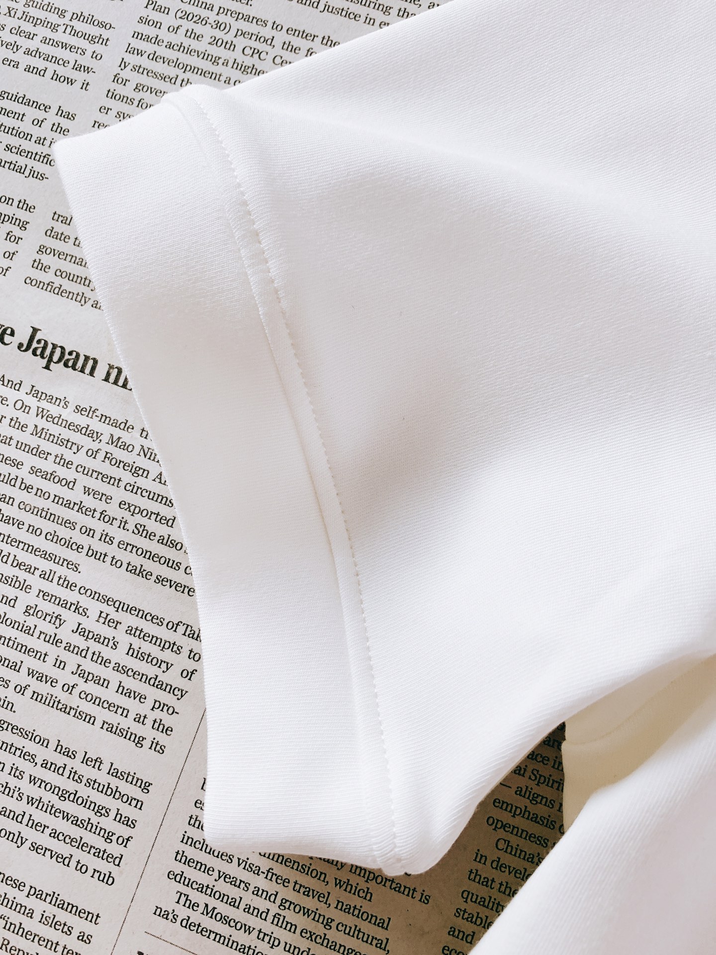 𝐁𝐚𝐥𝐞𝐧𝐜𝐢𝐚𝐠𝐚 巴黎世家 2026FW早秋新品 小高领打底T恤👕 重磅面料扎实有质感,贴身舒适,早秋单穿/秋冬内搭 𝐁𝐚𝐥𝐞𝐧𝐜𝐢𝐚𝐠𝐚 巴黎世家 2026FW早秋新品 小高领打底T恤👕 重磅面料扎实有质感,贴身舒适,早秋单穿/秋冬内搭