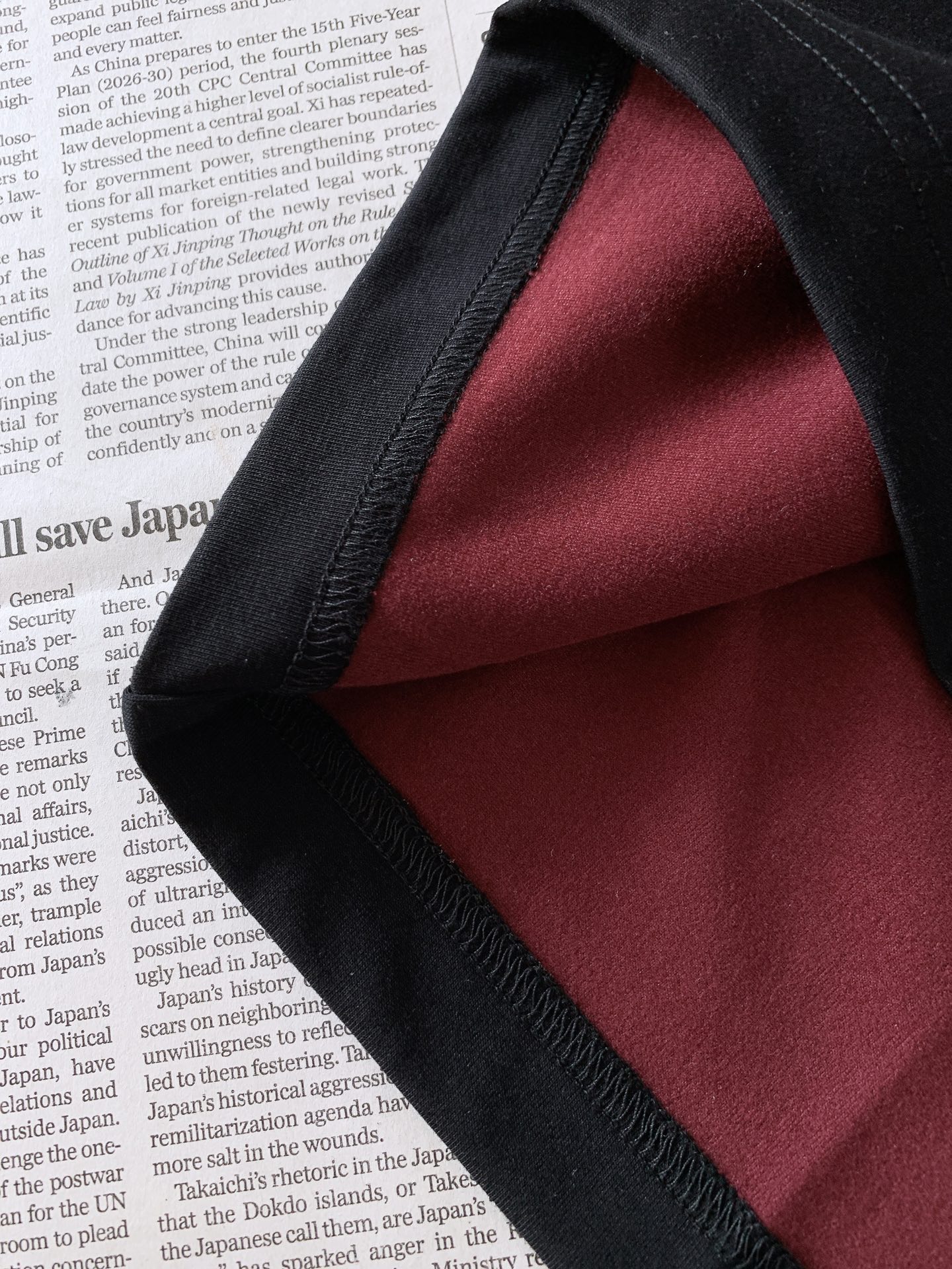 Loewe 罗意威 2026FW早秋新品 早秋打底T恤👕 重磅双色双面羊毛面料+薄绒内里，软糯有质感 经典Anagram