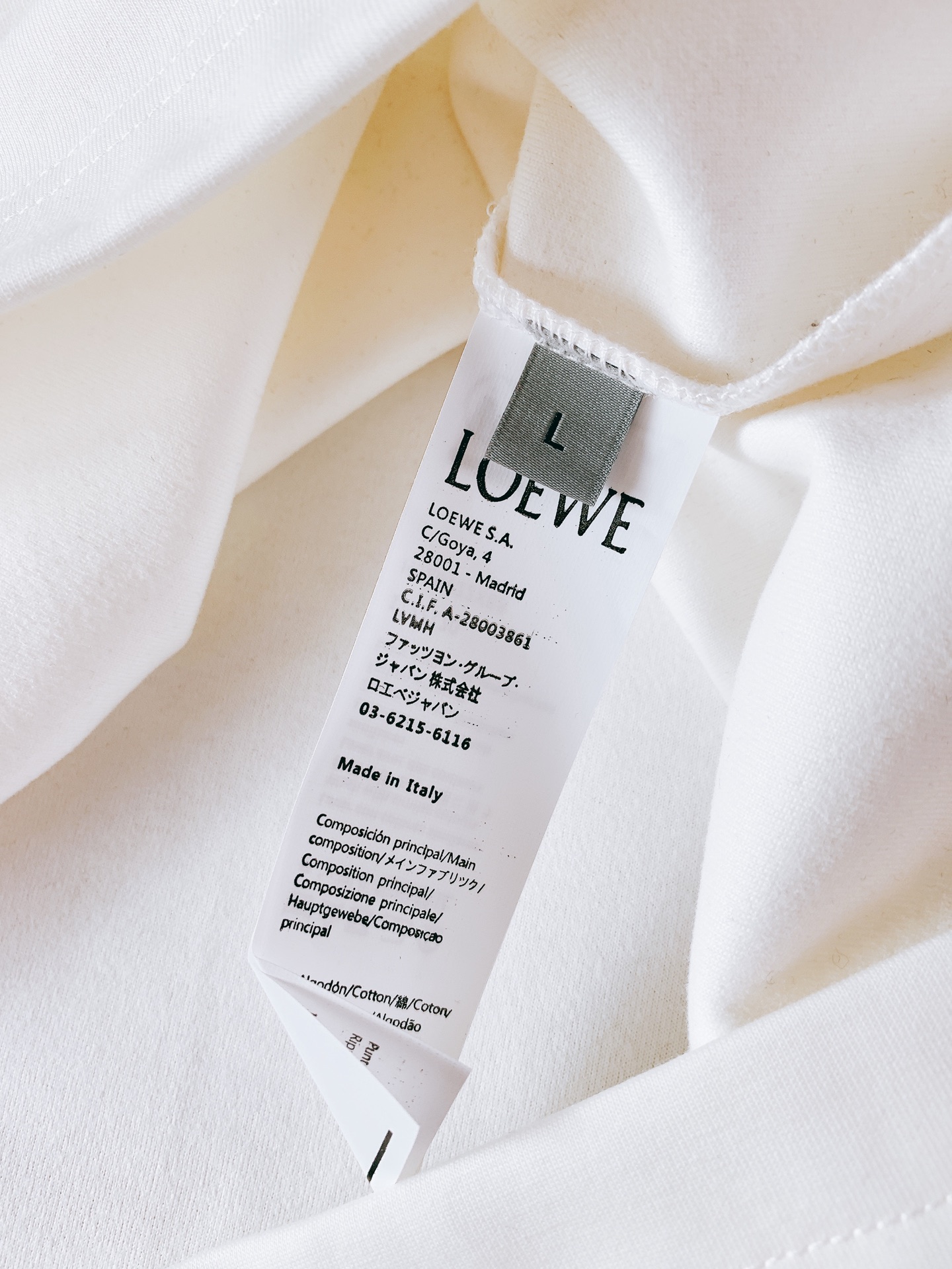 Loewe 罗意威 2026FW早秋新品 早秋打底T恤👕 重磅双色双面羊毛面料+薄绒内里,软糯有质感 经典Anagram Loewe 罗意威 2026FW早秋新品 早秋打底T恤👕 重磅双色双面羊毛面料+薄绒内里,软糯有质感 经典Anagram