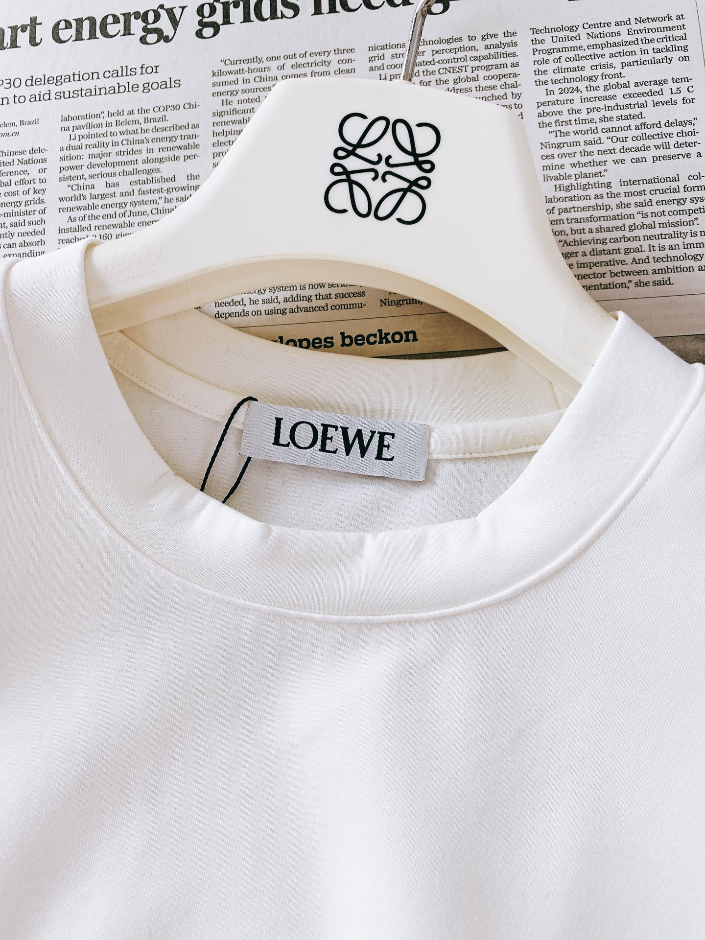 Loewe 罗意威 2026FW早秋新品 早秋打底T恤👕 重磅双色双面羊毛面料+薄绒内里,软糯有质感 经典Anagram Loewe 罗意威 2026FW早秋新品 早秋打底T恤👕 重磅双色双面羊毛面料+薄绒内里,软糯有质感 经典Anagram