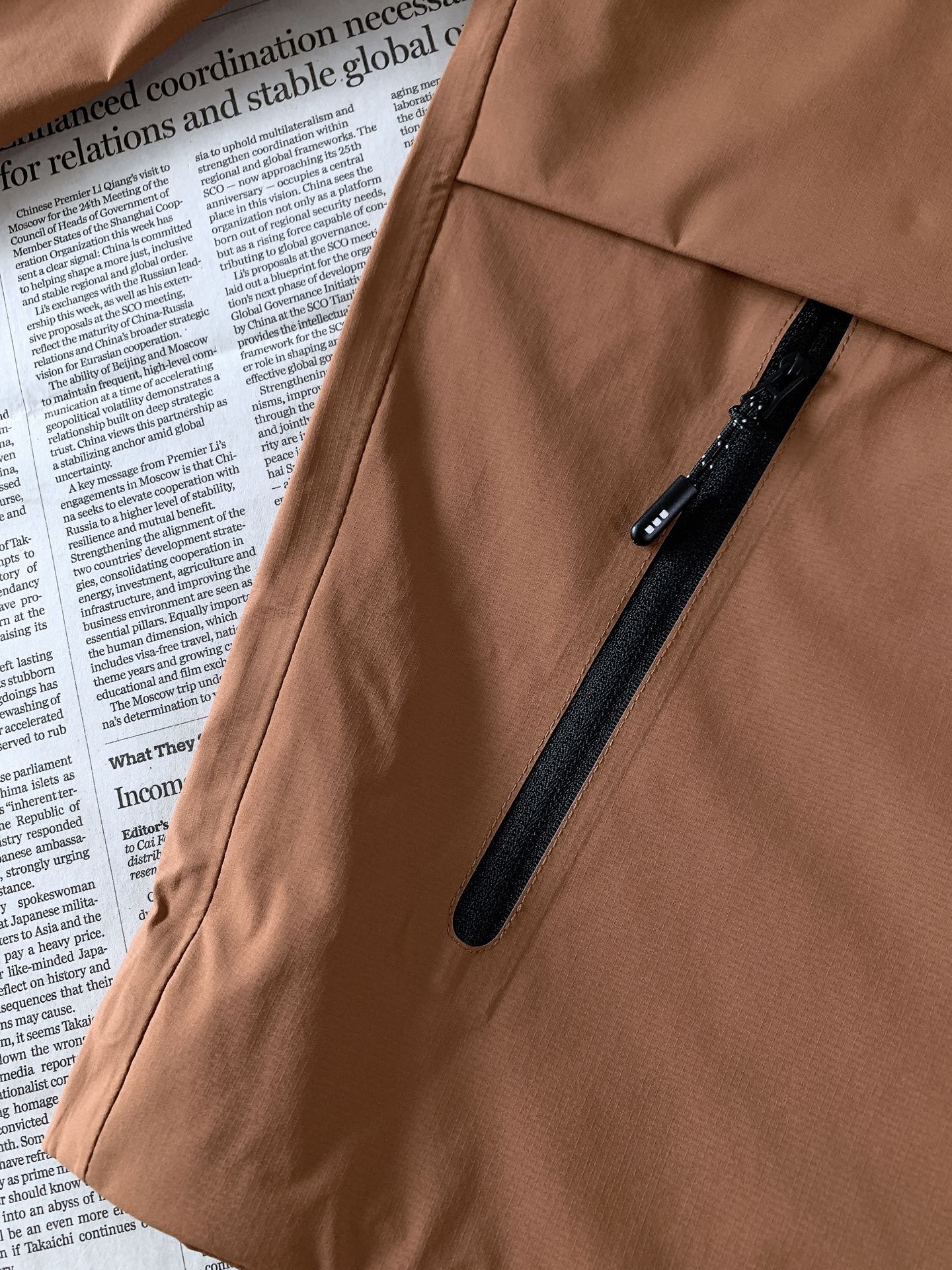 Ermenegildo Zegna 杰尼亚 2026FW早秋新品  休闲连帽冲锋衣🥼 选用高密功能性防风防水面料，自带挺