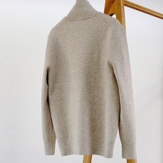 LoroPiana L.P FW早秋新品 休闲针织外套🧥甄选细腻羊毛针织面料,纱线紧密扎实,触感软糯顺滑,自带温润哑光质 LoroPiana L.P FW早秋新品 休闲针织外套🧥甄选细腻羊毛针织面料,纱线紧密扎实,触感软糯顺滑,自带温润哑光质