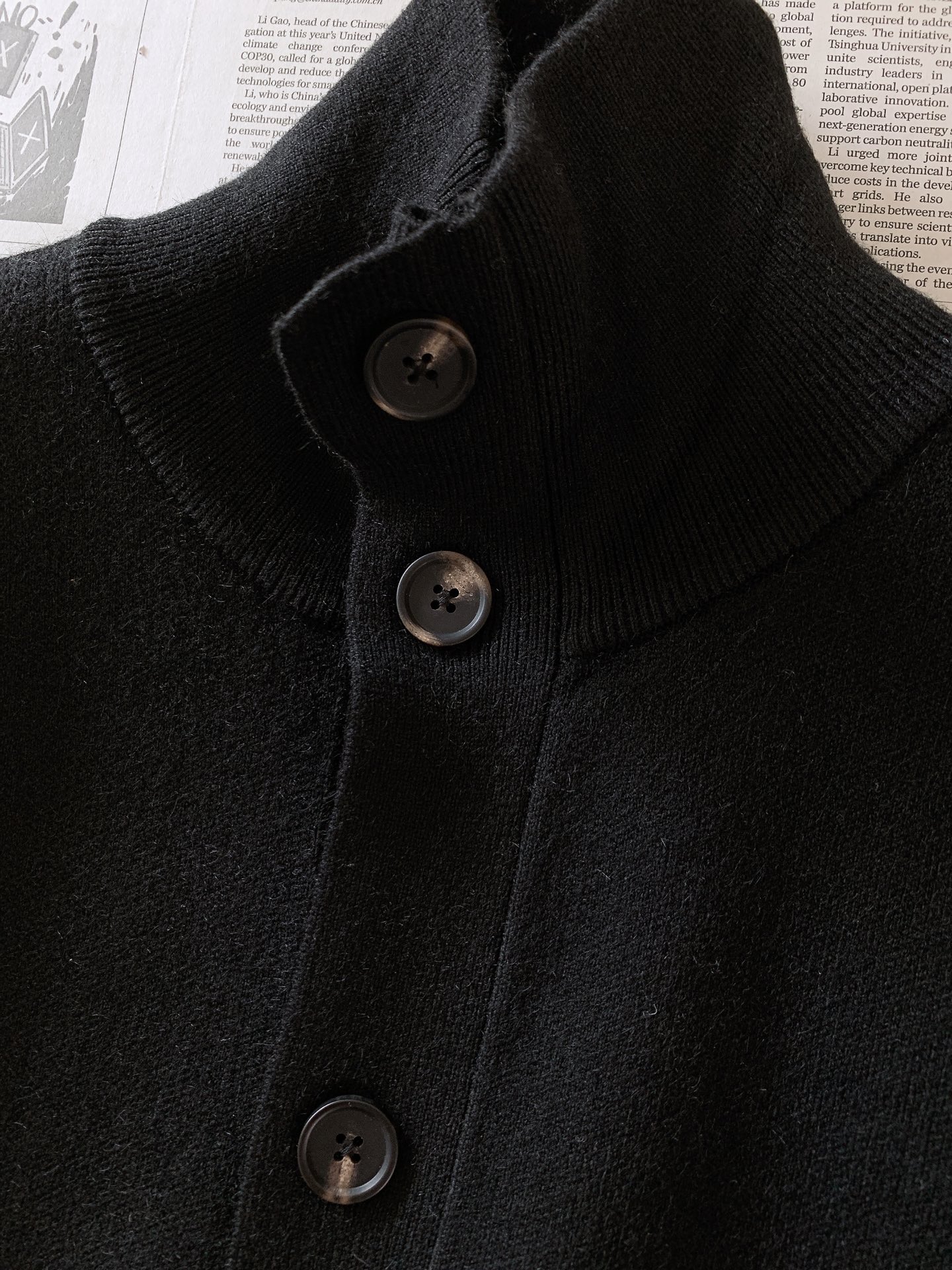 LoroPiana L.P FW早秋新品 休闲针织外套🧥甄选细腻羊毛针织面料，纱线紧密扎实，触感软糯顺滑，自带温润哑光质