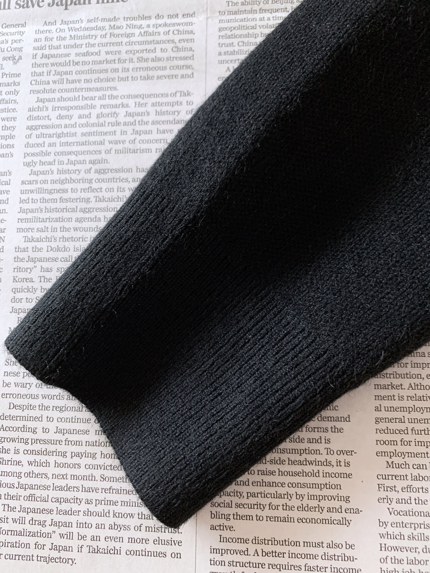 LoroPiana L.P FW早秋新品 休闲针织外套🧥甄选细腻羊毛针织面料，纱线紧密扎实，触感软糯顺滑，自带温润哑光质