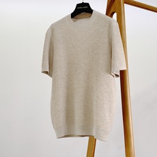 LoroPiana L.P FW早秋新品 华夫格针织短袖,妥妥的低调实力派单品!标志性蜂窝华夫格镂空面料,肌理感直接拉满 LoroPiana L.P FW早秋新品 华夫格针织短袖,妥妥的低调实力派单品!标志性蜂窝华夫格镂空面料,肌理感直接拉满