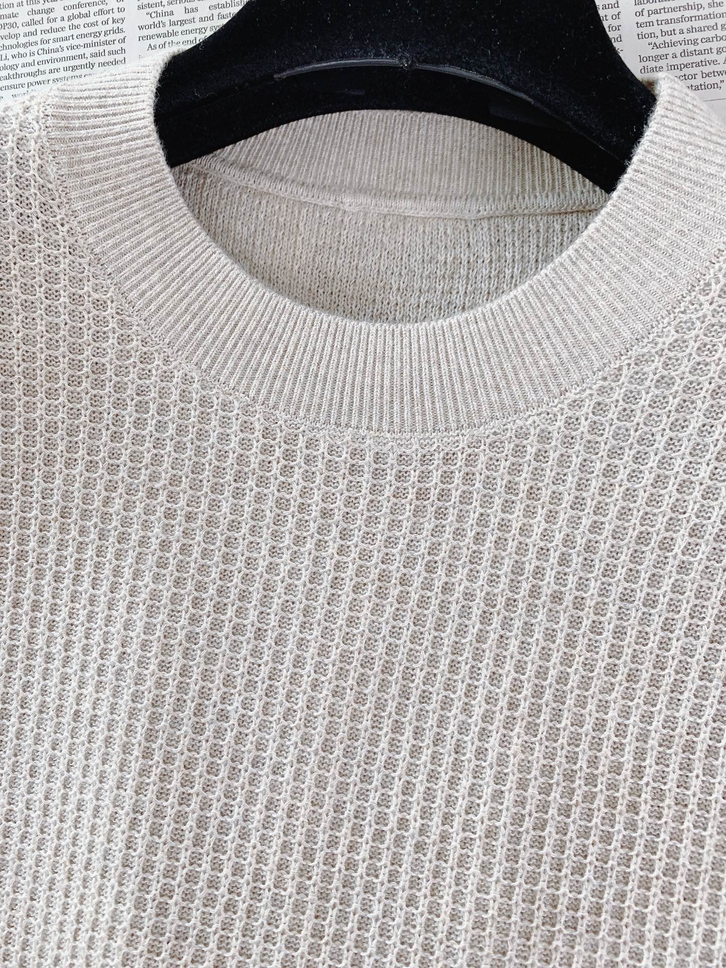 LoroPiana L.P FW早秋新品 华夫格针织短袖,妥妥的低调实力派单品!标志性蜂窝华夫格镂空面料,肌理感直接拉满 LoroPiana L.P FW早秋新品 华夫格针织短袖,妥妥的低调实力派单品!标志性蜂窝华夫格镂空面料,肌理感直接拉满