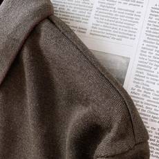 Berluti 伯鲁蒂 2026FW秋冬新品 半拉链长袖Polo,男士衣柜里的高阶刚需单品。 甄选高定混纺针织料子,上 Berluti 伯鲁蒂 2026FW秋冬新品 半拉链长袖Polo,男士衣柜里的高阶刚需单品。 甄选高定混纺针织料子,上