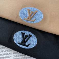 LouisVuitton 路易威登 2026FW早秋新品 圆领刺绣打底T恤👕甄选精梳针织料子,手感软糯细腻,垂感很好上身 LouisVuitton 路易威登 2026FW早秋新品 圆领刺绣打底T恤👕甄选精梳针织料子,手感软糯细腻,垂感很好上身