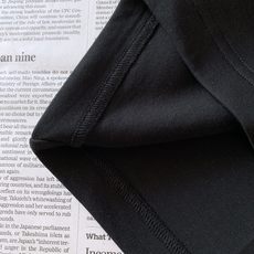 Gucci 古驰 2026FW早秋新品 重磅刺绣打底T恤👕甄选莫斯3D棉,手感厚实软糯,上身自带垂感,不贴身不臃肿。胸前 Gucci 古驰 2026FW早秋新品 重磅刺绣打底T恤👕甄选莫斯3D棉,手感厚实软糯,上身自带垂感,不贴身不臃肿。胸前