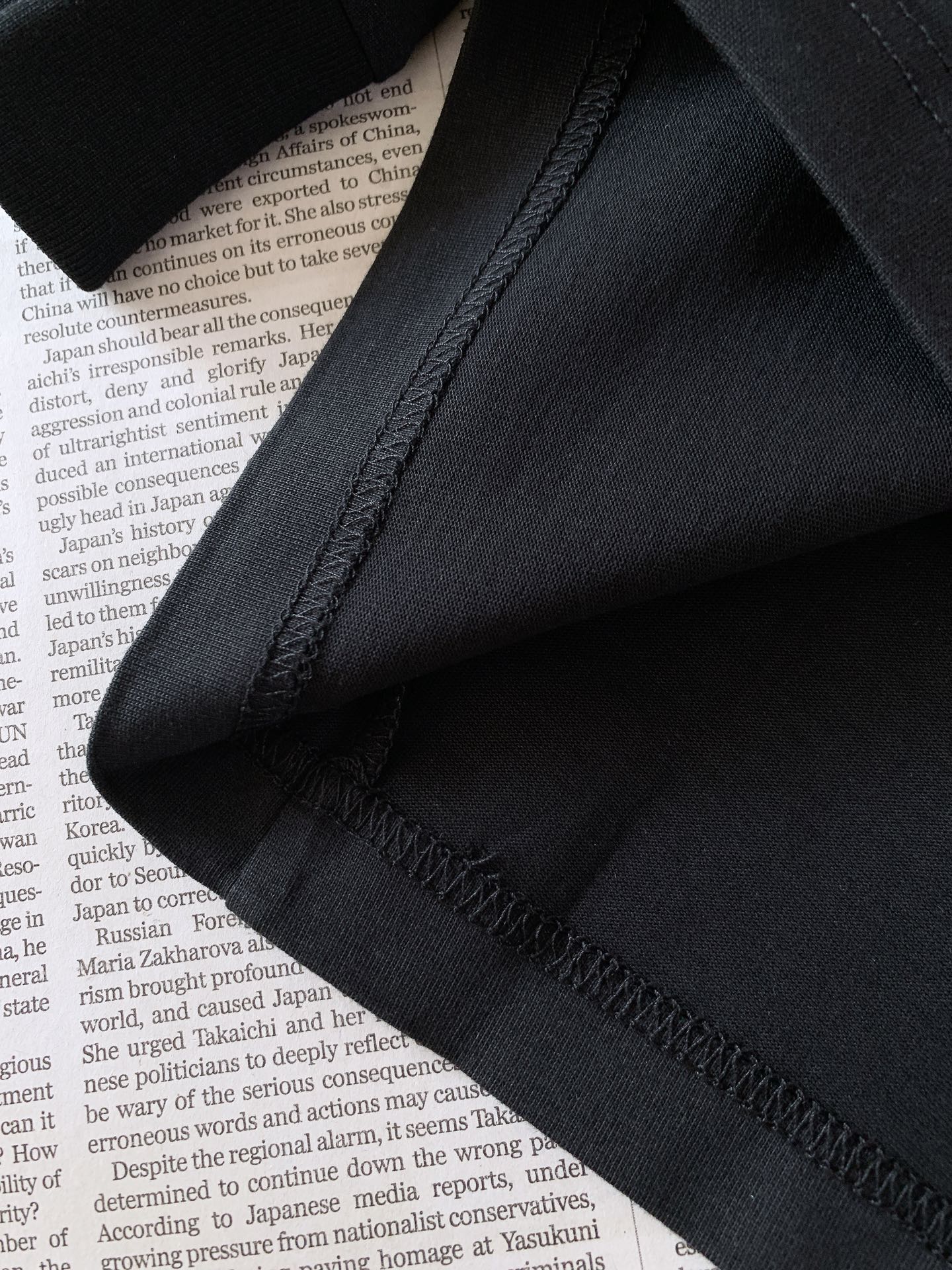 Dior Homme 迪奥·桀傲 2026FW秋冬新品 休闲长袖打底T恤🥼 甄选100%高支精梳棉面料,触感细腻软糯,透 Dior Homme 迪奥·桀傲 2026FW秋冬新品 休闲长袖打底T恤🥼 甄选100%高支精梳棉面料,触感细腻软糯,透