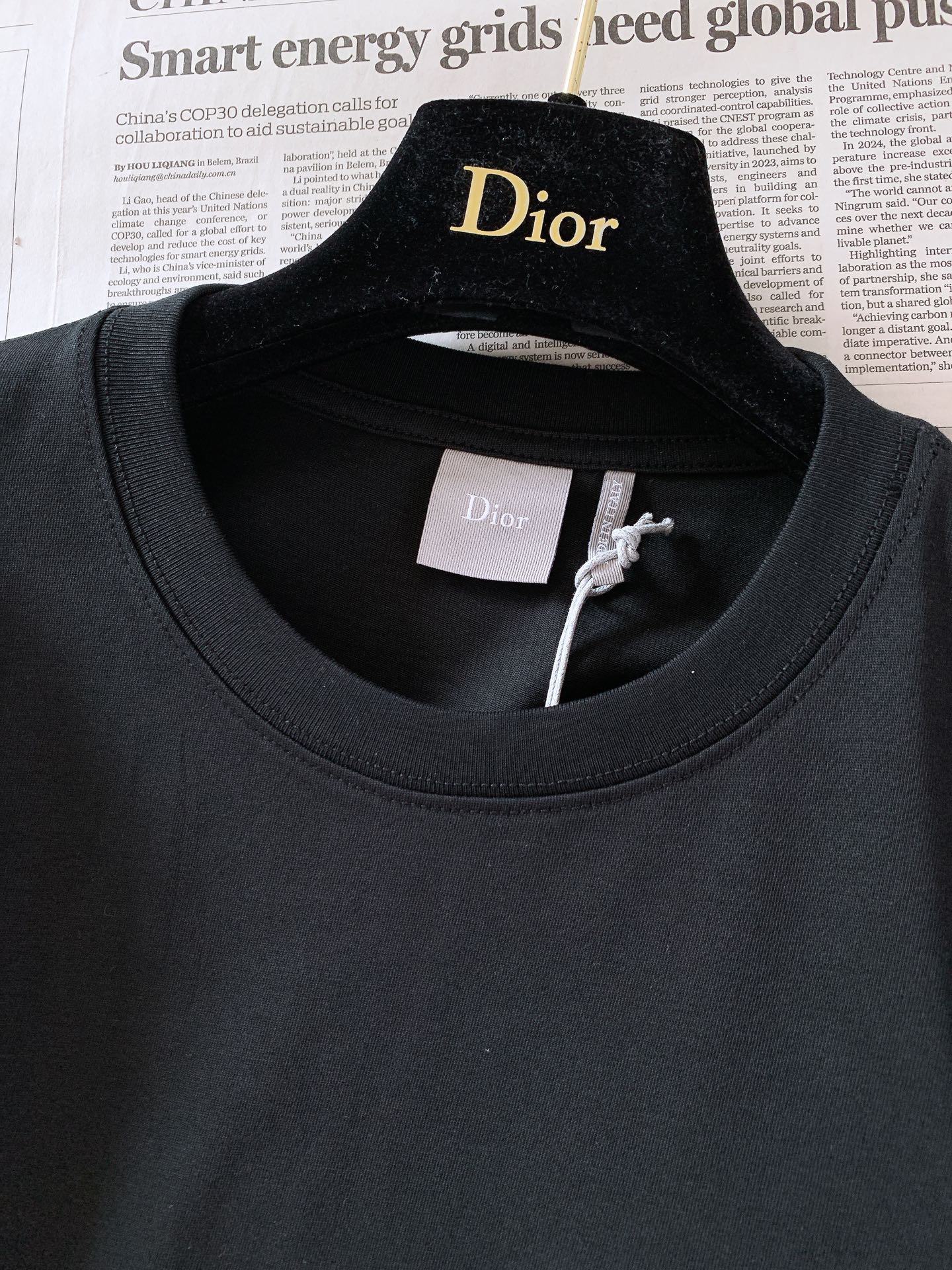 Dior Homme 迪奥·桀傲 2026FW秋冬新品 休闲长袖打底T恤🥼 甄选100%高支精梳棉面料,触感细腻软糯,透 Dior Homme 迪奥·桀傲 2026FW秋冬新品 休闲长袖打底T恤🥼 甄选100%高支精梳棉面料,触感细腻软糯,透