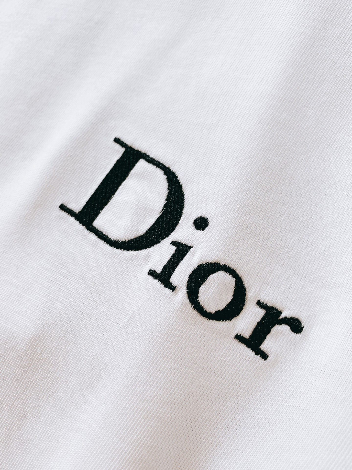 Dior Homme 迪奥·桀傲 2026FW秋冬新品 休闲长袖打底T恤🥼 甄选100%高支精梳棉面料,触感细腻软糯,透 Dior Homme 迪奥·桀傲 2026FW秋冬新品 休闲长袖打底T恤🥼 甄选100%高支精梳棉面料,触感细腻软糯,透