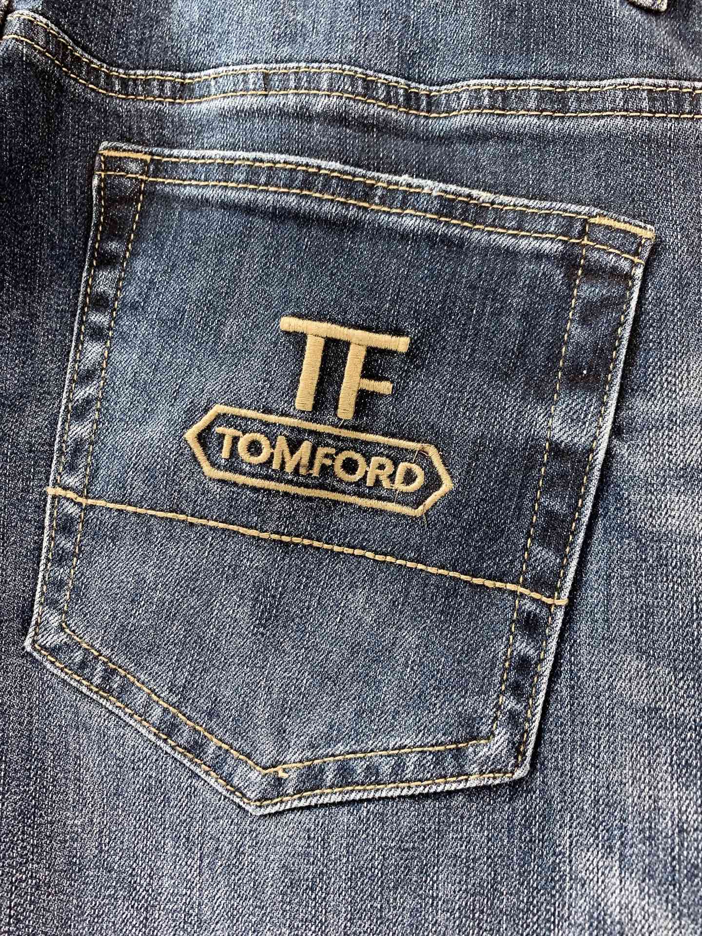 TOM FORD 汤姆.福德 2026FW早秋新品 TF水洗牛仔裤👖 高阶男士衣橱刚需单品!重磅牛仔面料,专属手工水洗做 TOM FORD 汤姆.福德 2026FW早秋新品 TF水洗牛仔裤👖 高阶男士衣橱刚需单品!重磅牛仔面料,专属手工水洗做