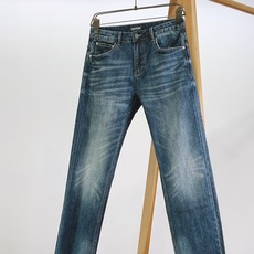TOM FORD 汤姆.福德 2026FW早秋新品 TF水洗牛仔裤👖 高阶男士衣橱刚需单品!重磅牛仔面料,专属手工水洗做 TOM FORD 汤姆.福德 2026FW早秋新品 TF水洗牛仔裤👖 高阶男士衣橱刚需单品!重磅牛仔面料,专属手工水洗做